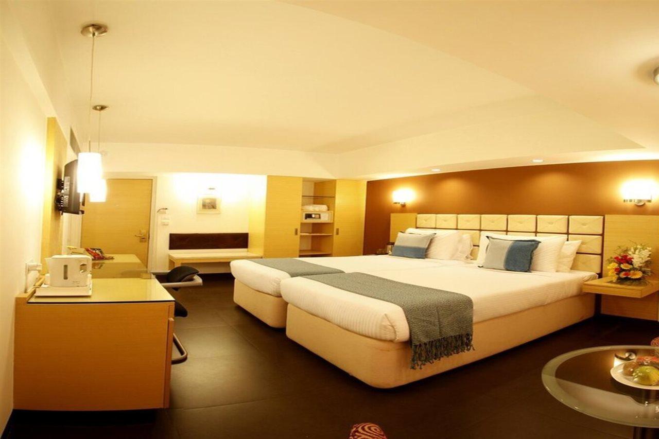 Hotel Sagar Plaza City Centre Pune Ngoại thất bức ảnh