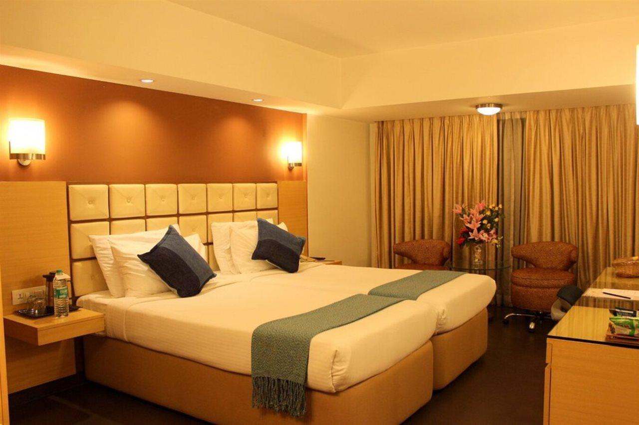 Hotel Sagar Plaza City Centre Pune Ngoại thất bức ảnh