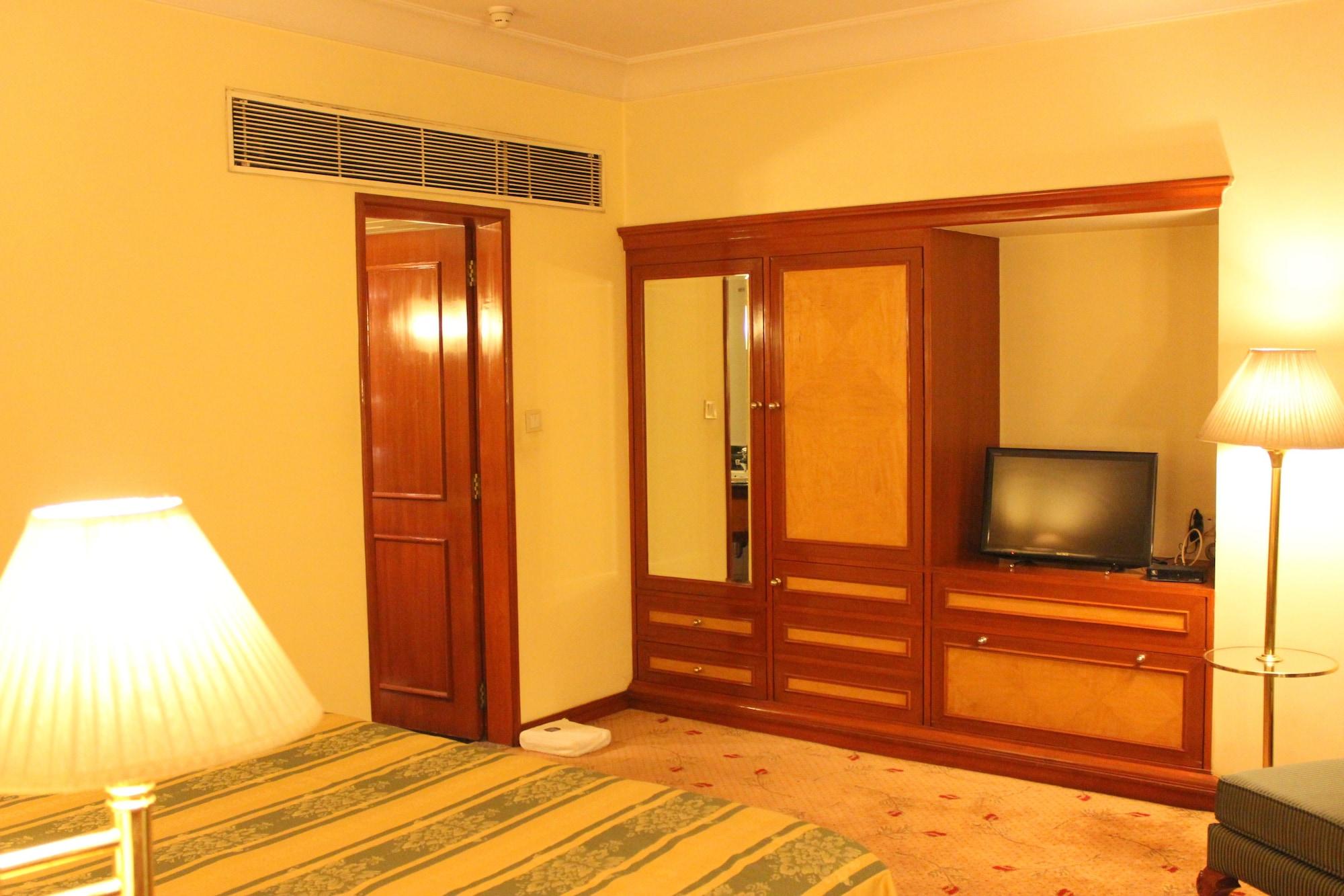 Hotel Sagar Plaza City Centre Pune Ngoại thất bức ảnh
