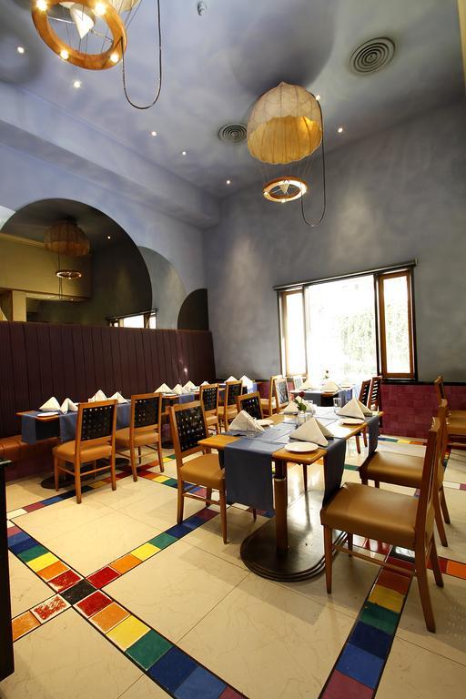 Hotel Sagar Plaza City Centre Pune Ngoại thất bức ảnh