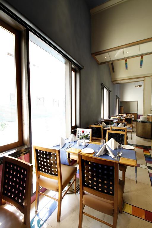 Hotel Sagar Plaza City Centre Pune Ngoại thất bức ảnh