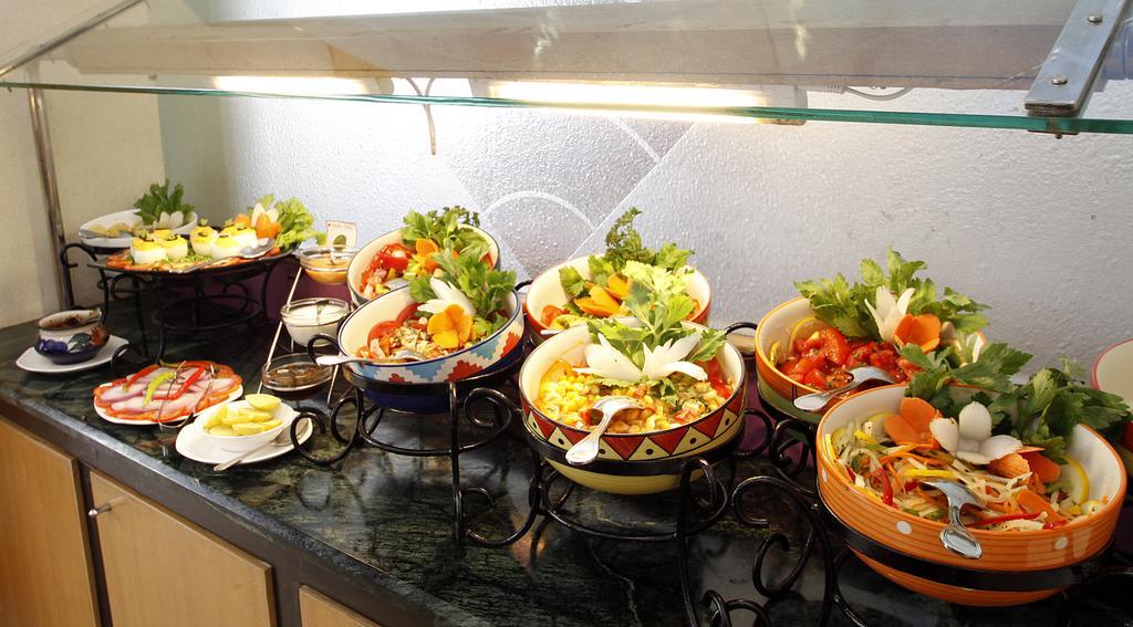 Hotel Sagar Plaza City Centre Pune Ngoại thất bức ảnh