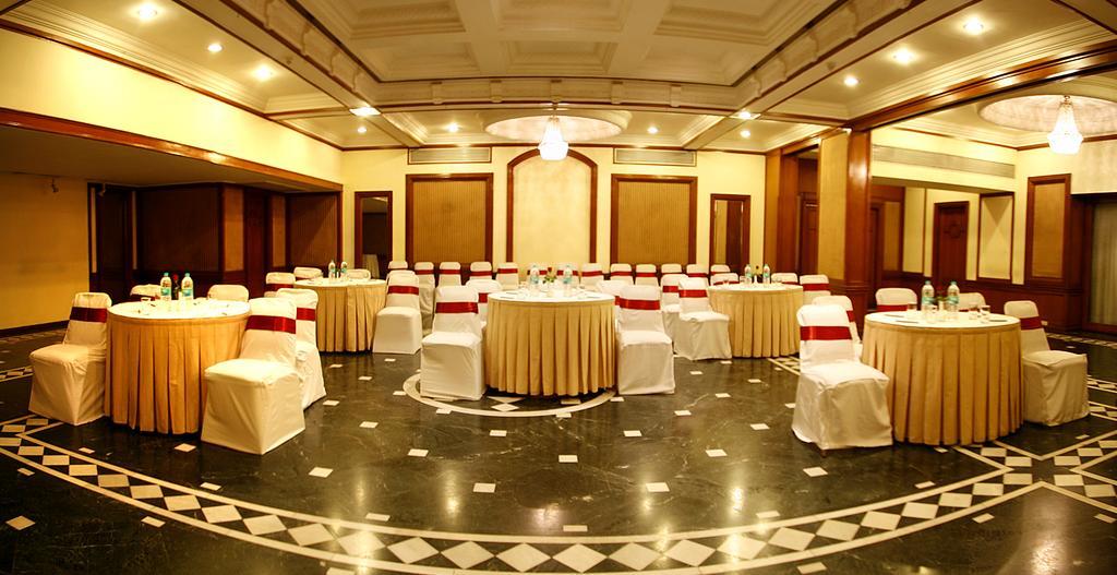 Hotel Sagar Plaza City Centre Pune Ngoại thất bức ảnh