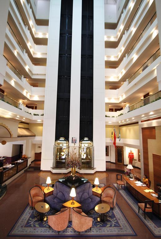 Hotel Sagar Plaza City Centre Pune Ngoại thất bức ảnh