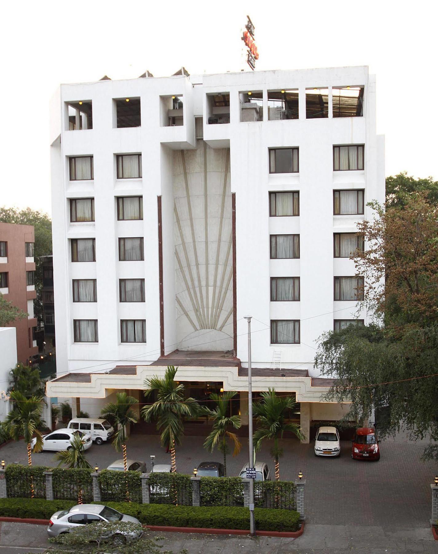 Hotel Sagar Plaza City Centre Pune Ngoại thất bức ảnh